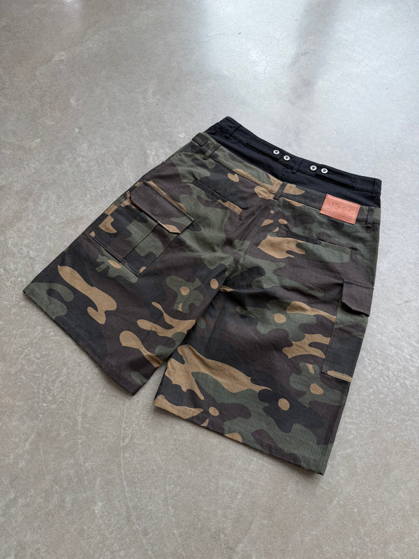 DOUBLE-WAIST CAMO CARGOS