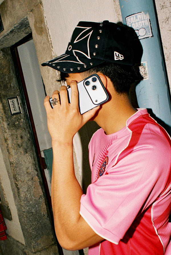 NAVY CHROME SNAPBACK HAT