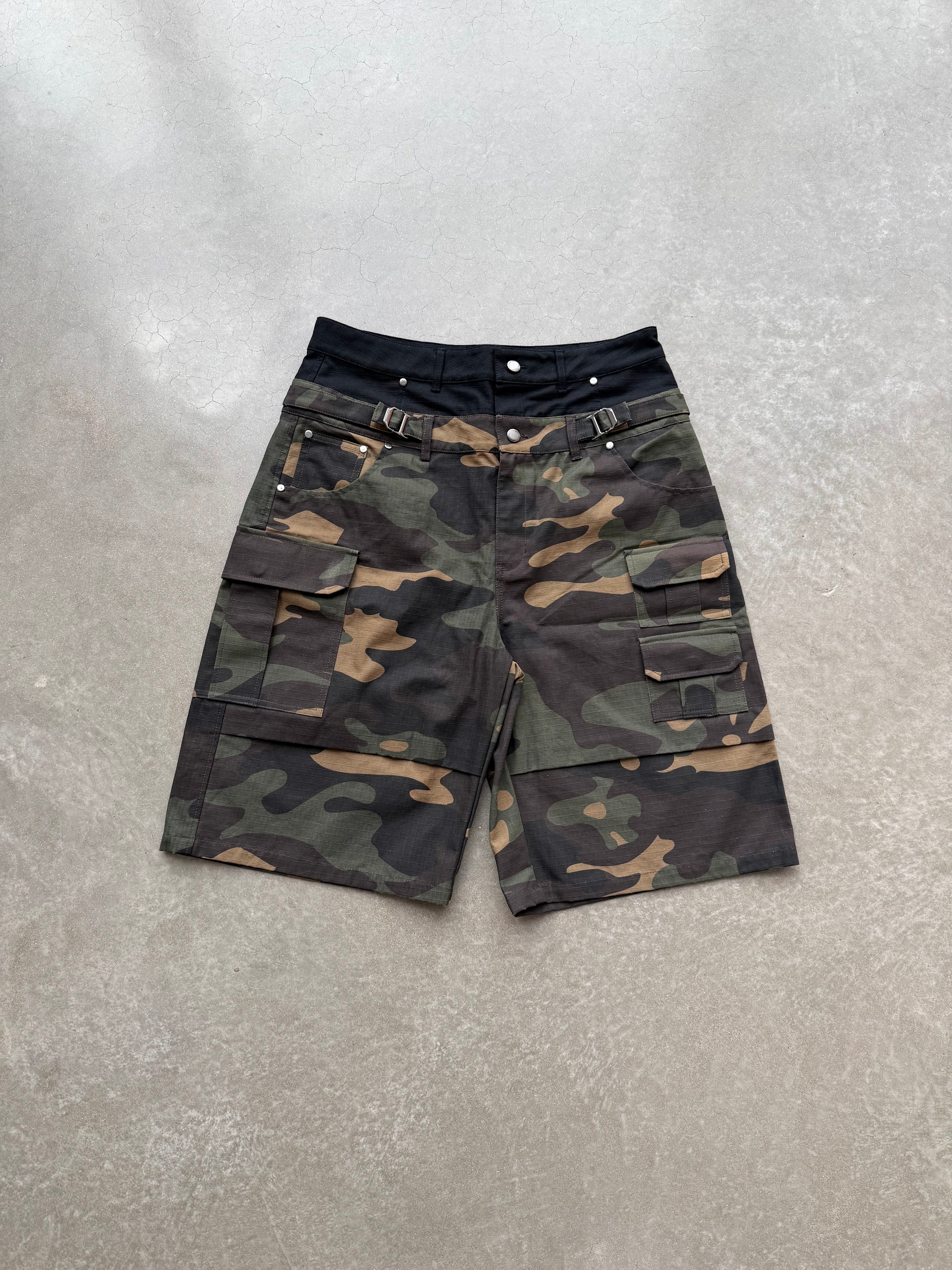 DOUBLE-WAIST CAMO CARGOS