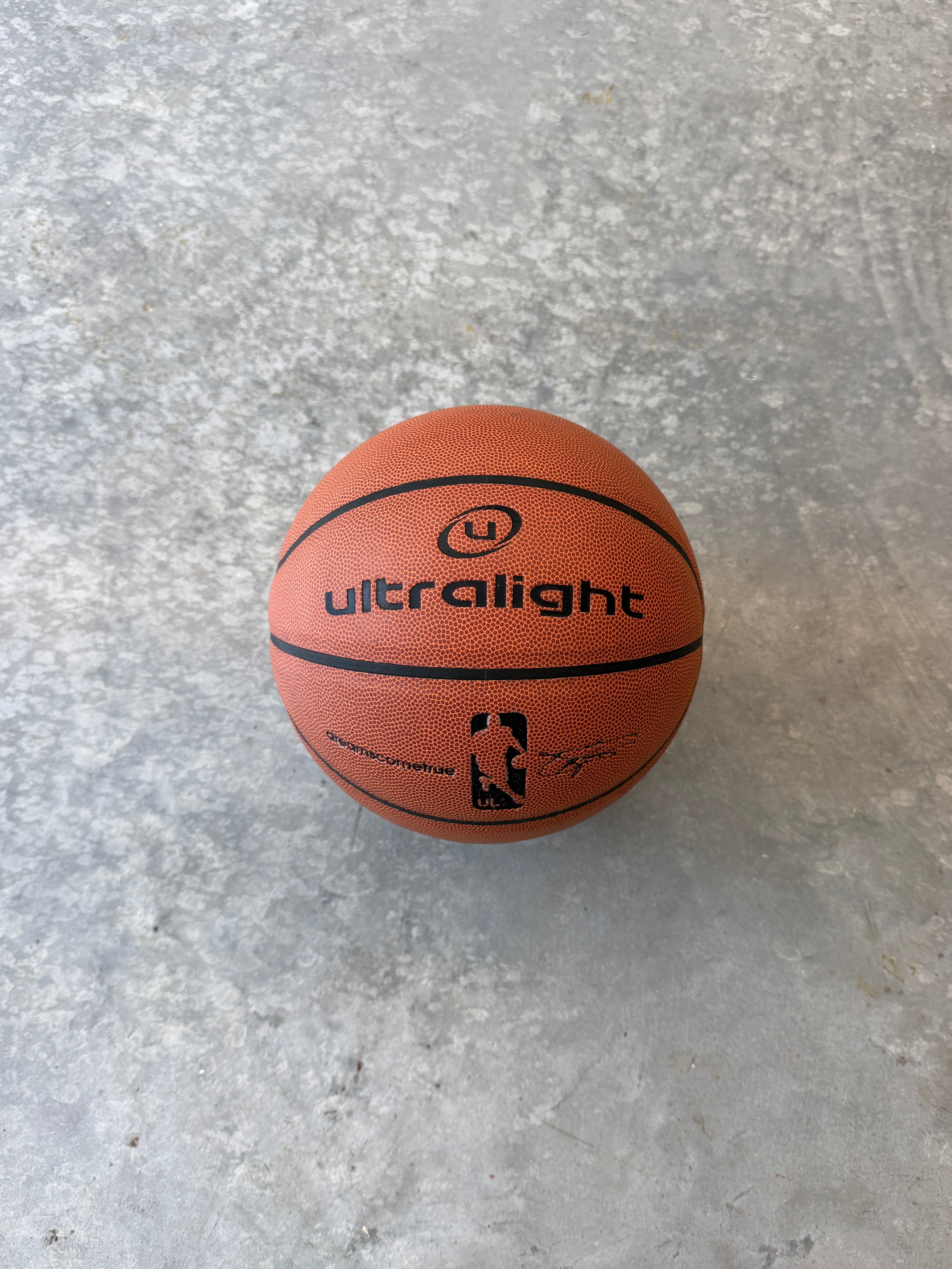 ULTRA BASKETBALL